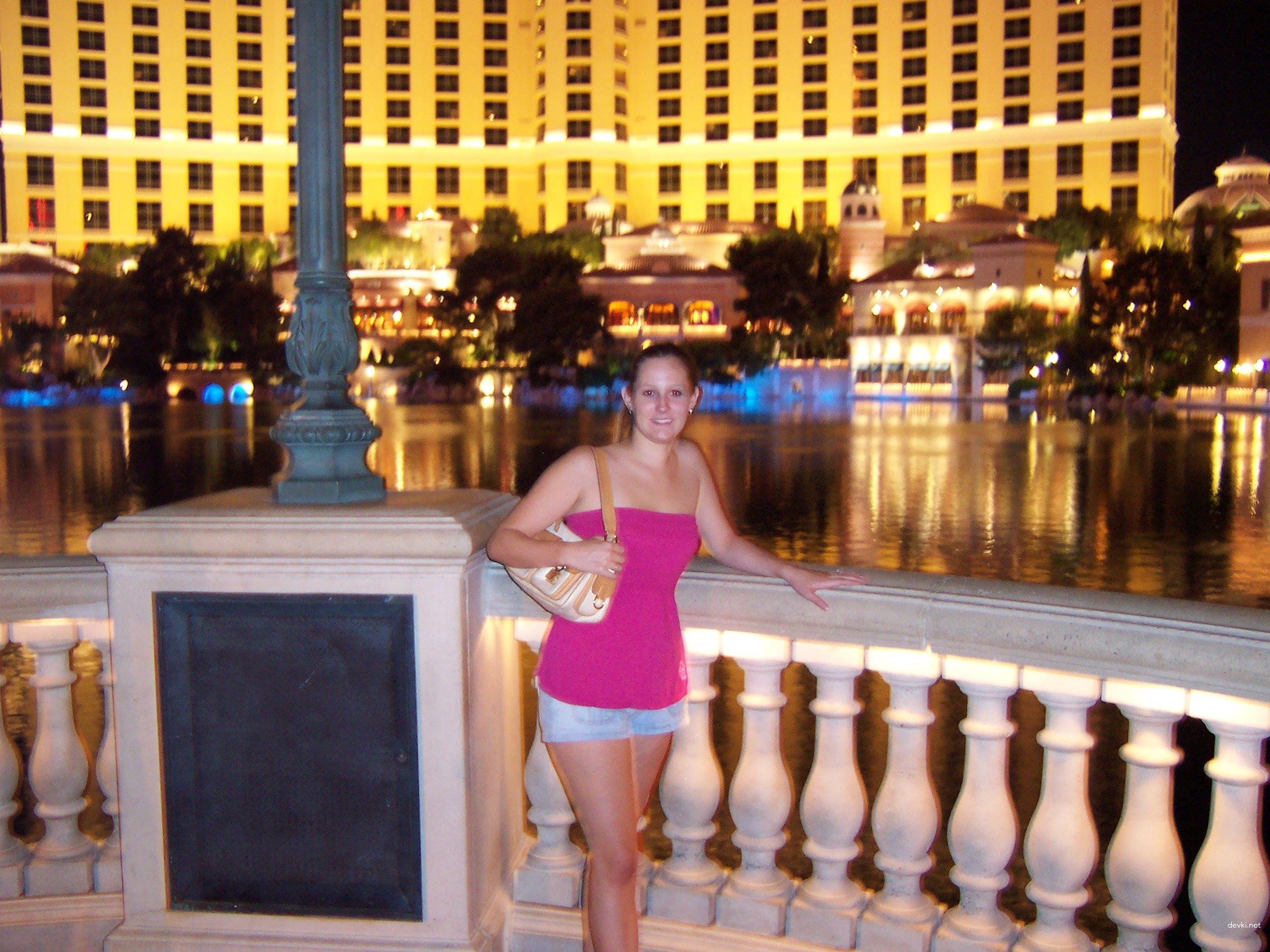 Amateur Slut with Shaved Pussy in Homemade Porn