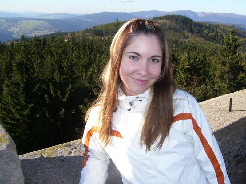 Hot Amateur Blowjob: Giving My Beauty a Mouthful