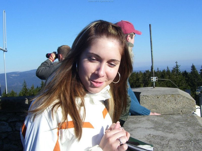 Hot Amateur Blowjob: Giving My Beauty a Mouthful