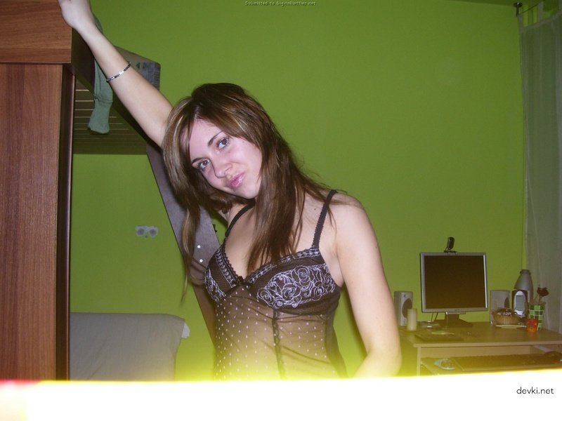 Hot Amateur Blowjob: Giving My Beauty a Mouthful