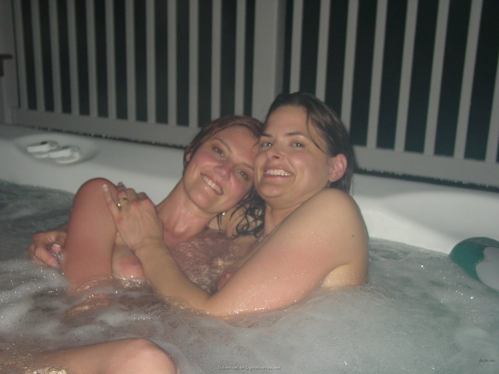 Wild Amateur Porn Party: Hot and Explicit XXX Photos