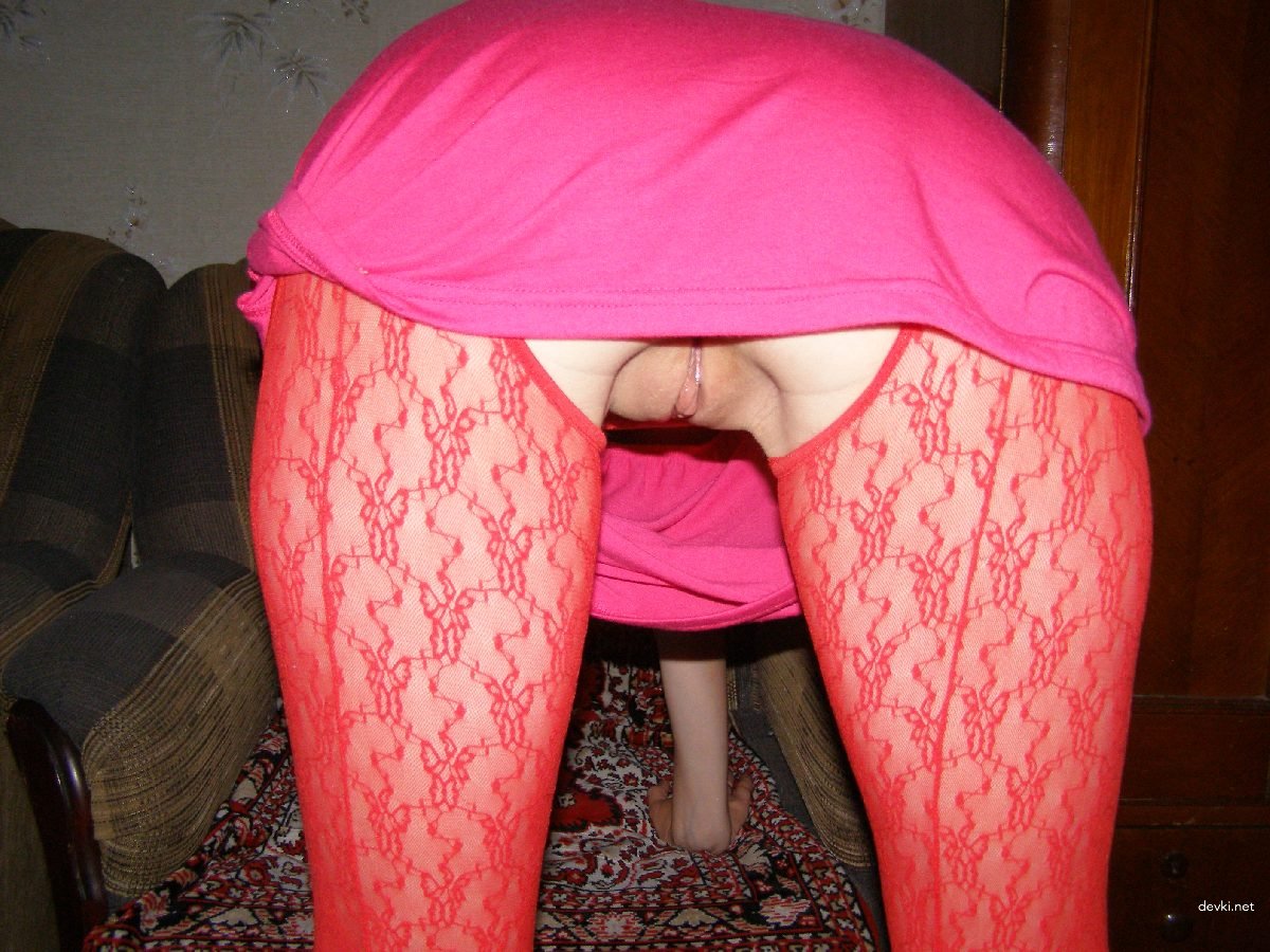 Intimate Amateur Girl Photos: Explicit and Uncensored Close-Up Shots of a Young Woman