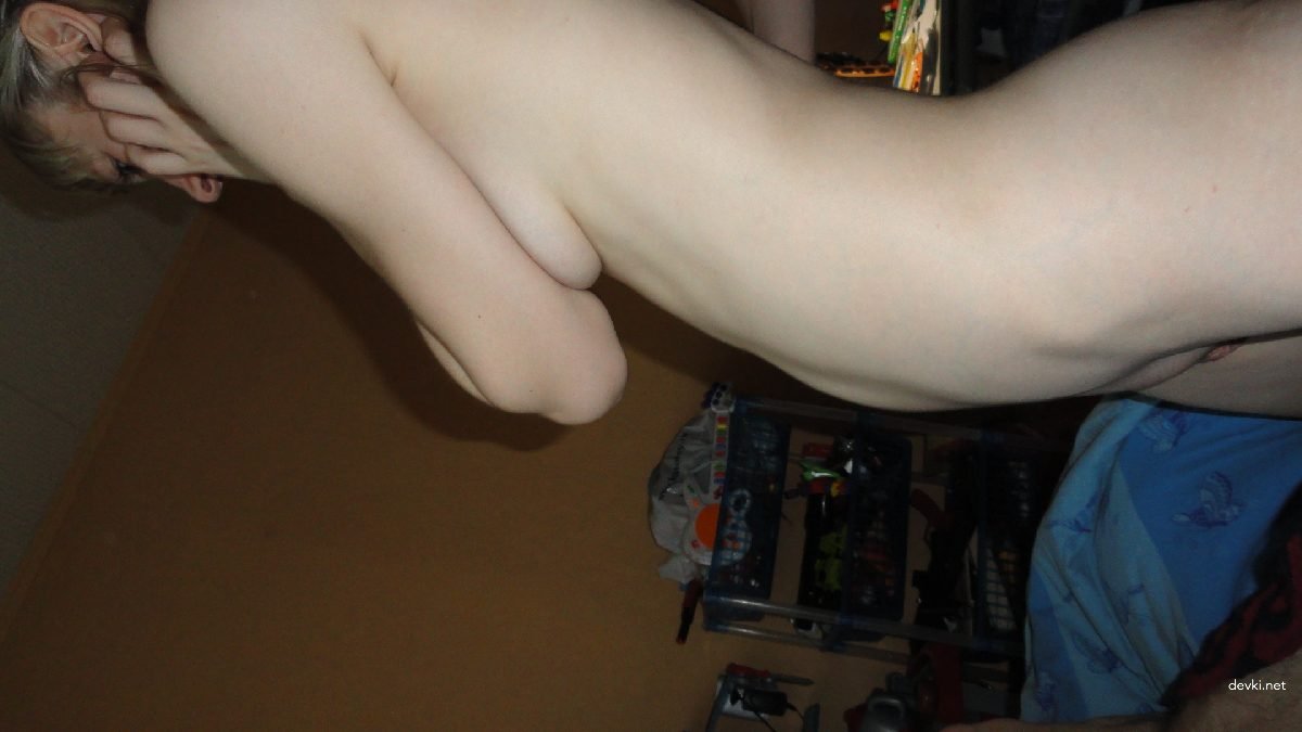 Intimate Amateur Girl Photos: Explicit and Uncensored Close-Up Shots of a Young Woman