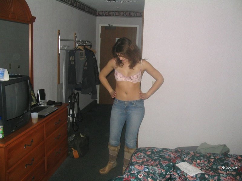 Intimate Close-Up Amateur Sex Photos: Couple Gets Explicit in High Definition