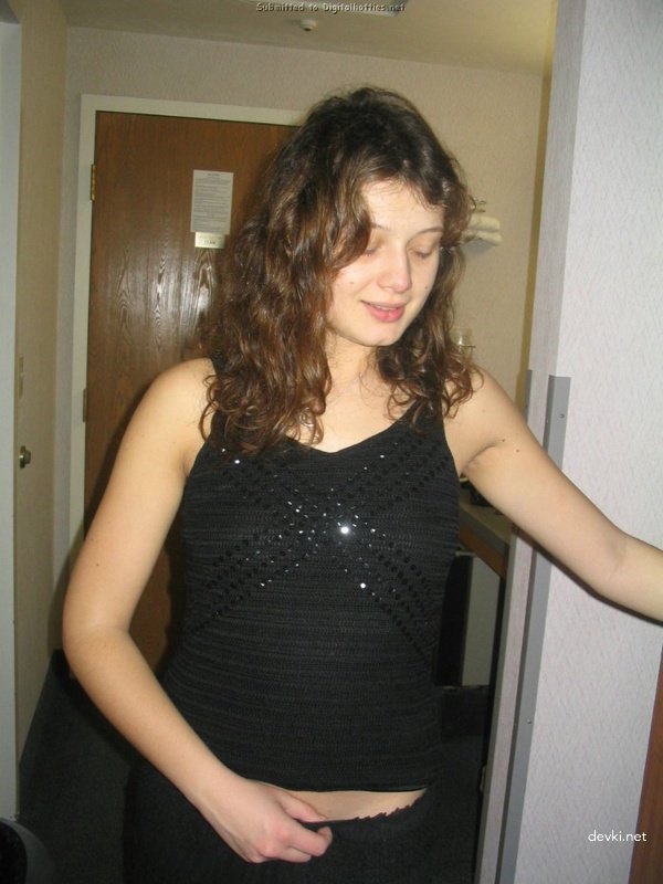 Intimate Close-Up Amateur Sex Photos: Couple Gets Explicit in High Definition