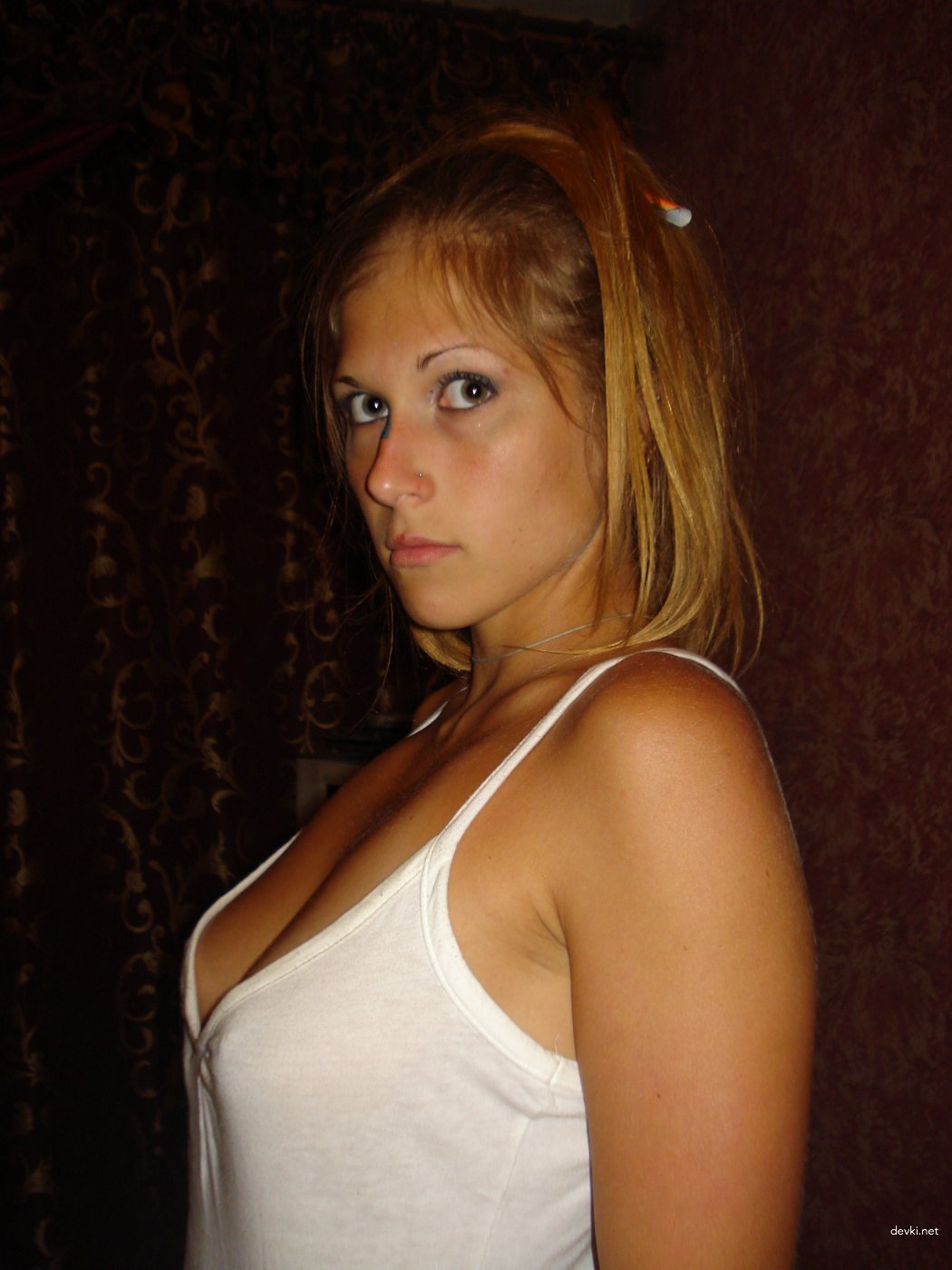 Amateur Photo: Hot Girl Exposed in Stunning Images