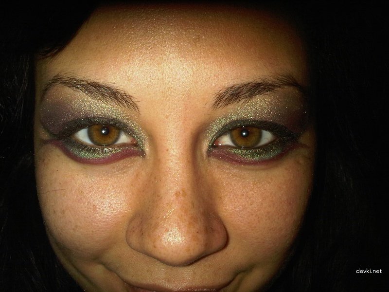 Boyfriend admires girlfriend's pussy and ass in amateur porn photo