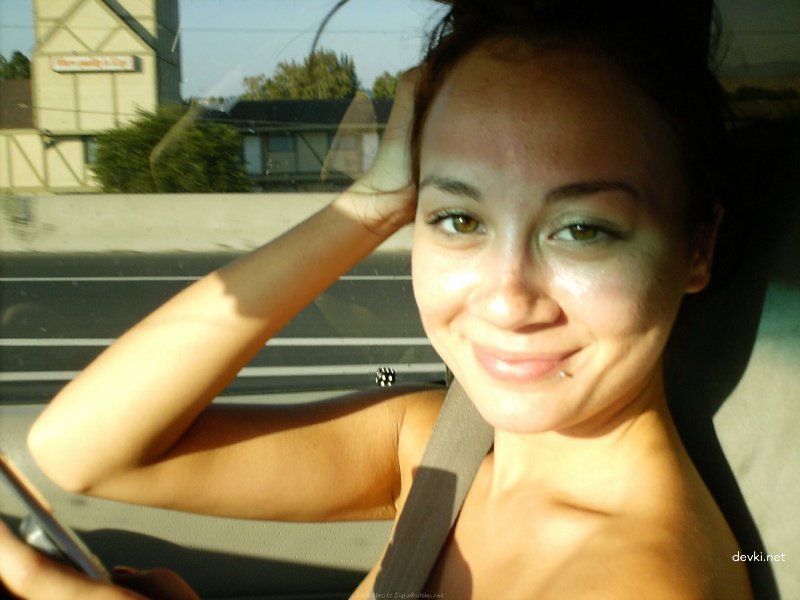 Boyfriend admires girlfriend's pussy and ass in amateur porn photo