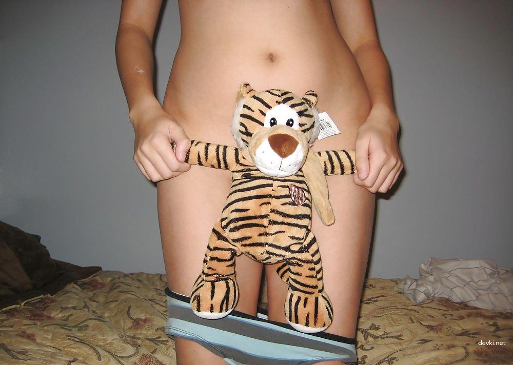 Sultry Amateur Babe with Big Tits - Explicit Photo Collection