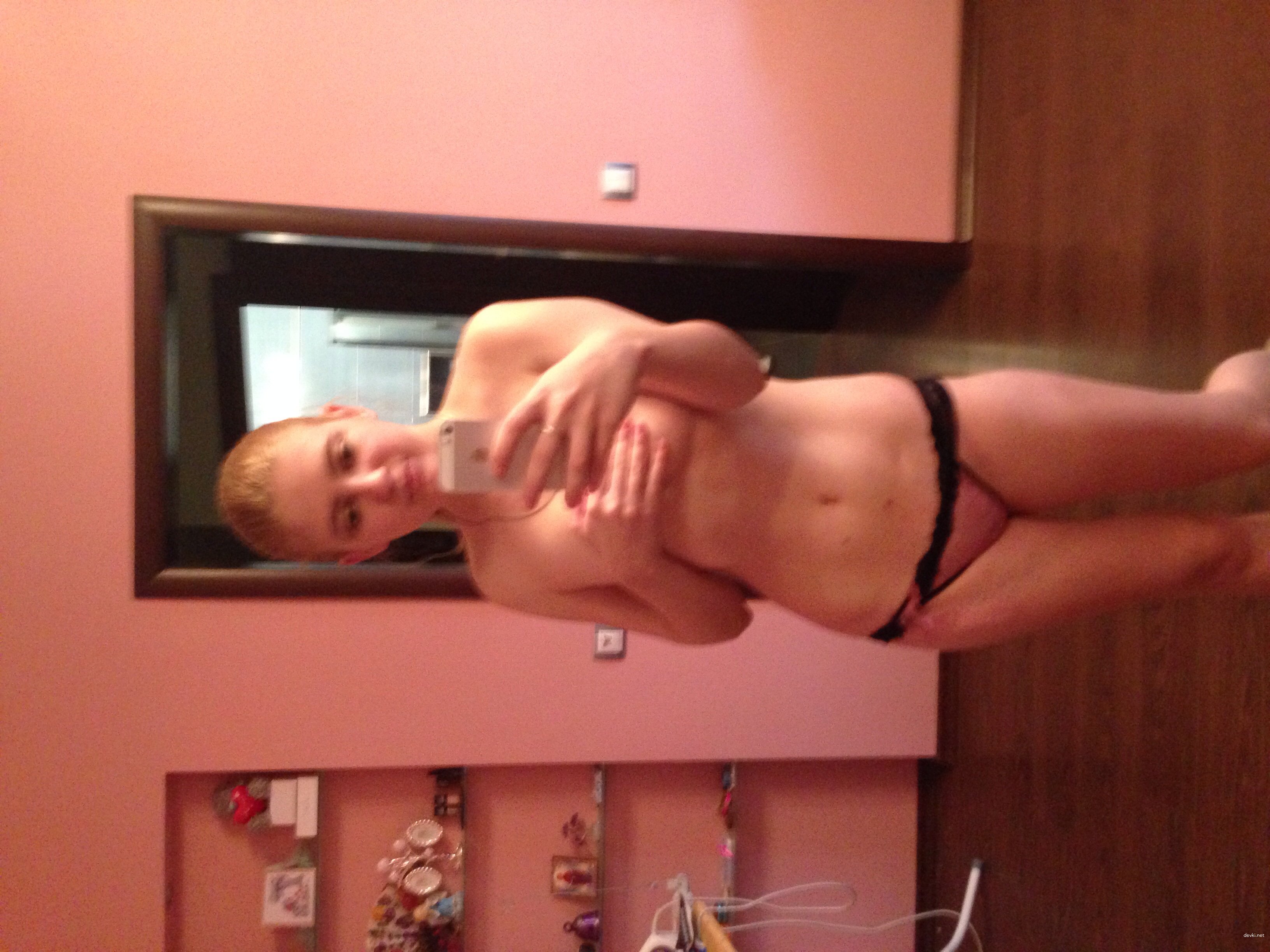 Explicit: Amateur Girl Shows Vagina - Uncensored Close-Up Photo