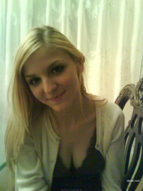 Sexy Blonde Strips on Camera: Explicit Amateur Photo Shoot