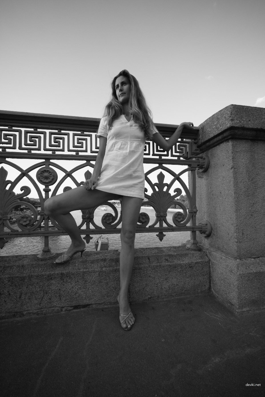 Hot Summer Nude Amateur Photo Shoot: Naked and Unashamed