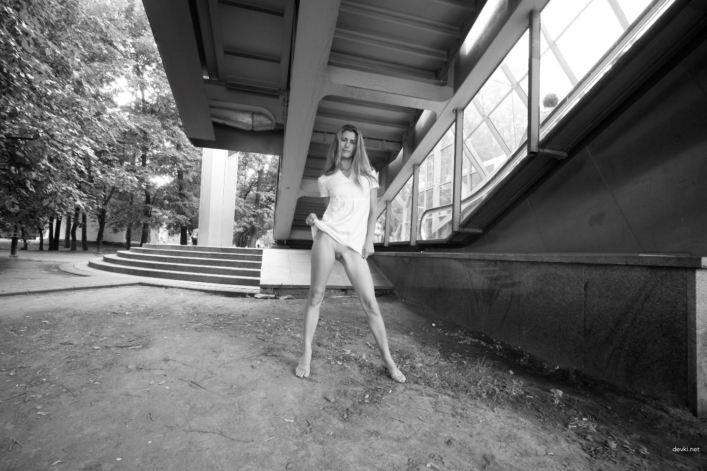 Hot Summer Nude Amateur Photo Shoot: Naked and Unashamed