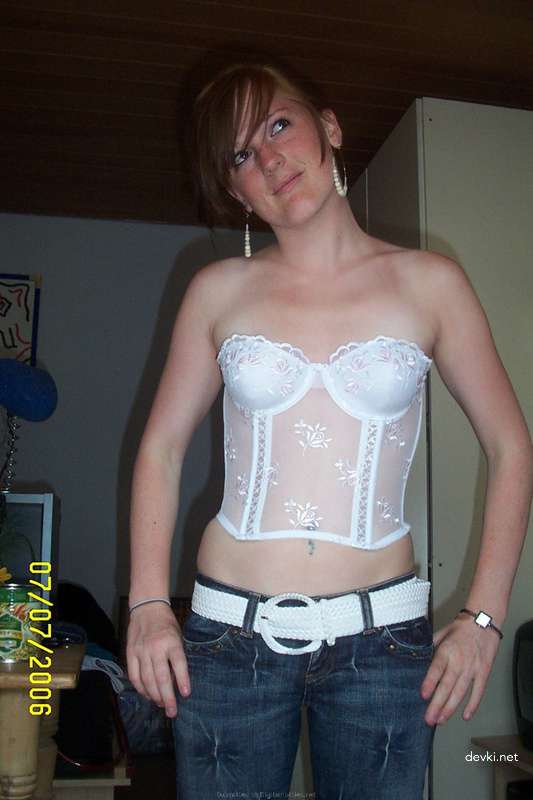 Amateur Slut Loves Giving Blowjob - Explicit Oral Sex Photos