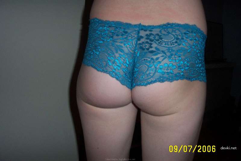 Amateur Slut Loves Giving Blowjob - Explicit Oral Sex Photos