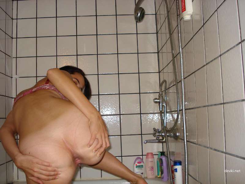 Facial Cumshot on Wife's Face - Amateur Porn XXX