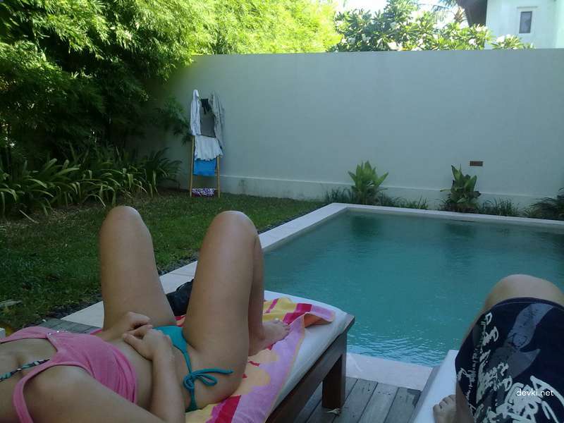 Peeking into Pussy While Girlfriend Sleeps - Amateur Porn Pic