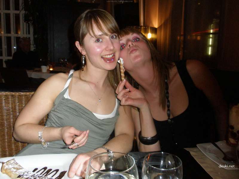 Peeking into Pussy While Girlfriend Sleeps - Amateur Porn Pic