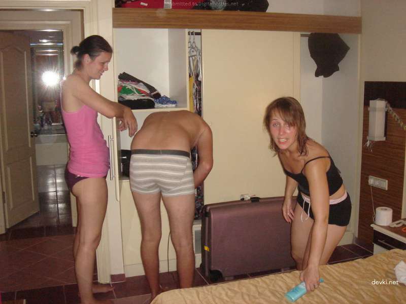 Peeking into Pussy While Girlfriend Sleeps - Amateur Porn Pic