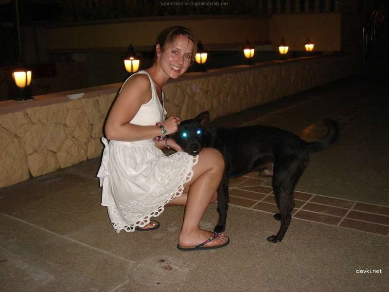 Peeking into Pussy While Girlfriend Sleeps - Amateur Porn Pic