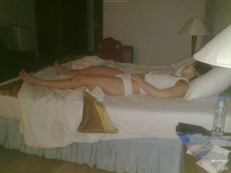 Peeking into Pussy While Girlfriend Sleeps - Amateur Porn Pic