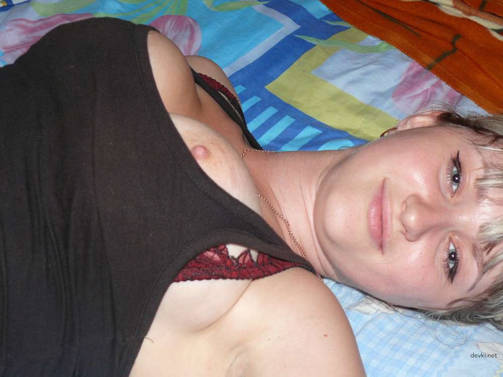 Hot Busty Girl Sucking Cock - Amateur Porn Photo