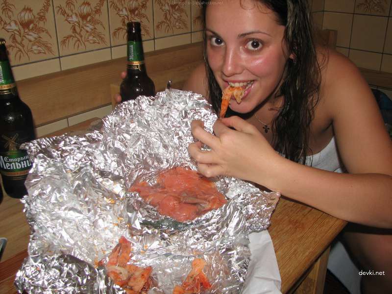 Bride Masturbates Pussy in Sauna - Amateur Porn Photo