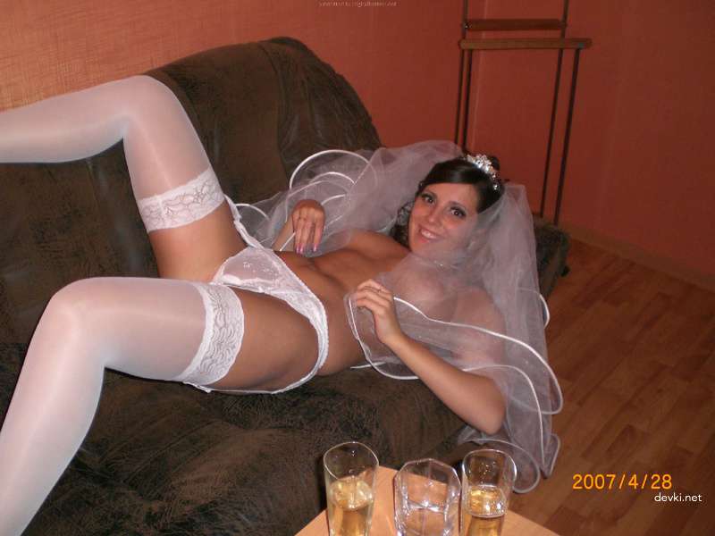 Bride Masturbates Pussy in Sauna - Amateur Porn Photo