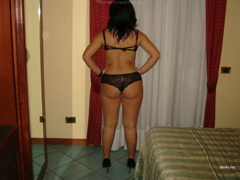 Filming Hot Amateur Sex with Girlfriend - Explicit Homemade Porn