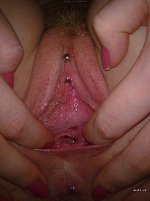 College Dorm Room Fuck: Amateur Guy Bangs His Girlfriend Hard