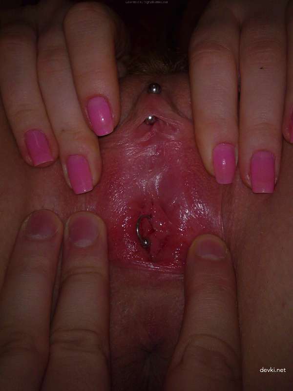 College Dorm Room Fuck: Amateur Guy Bangs His Girlfriend Hard