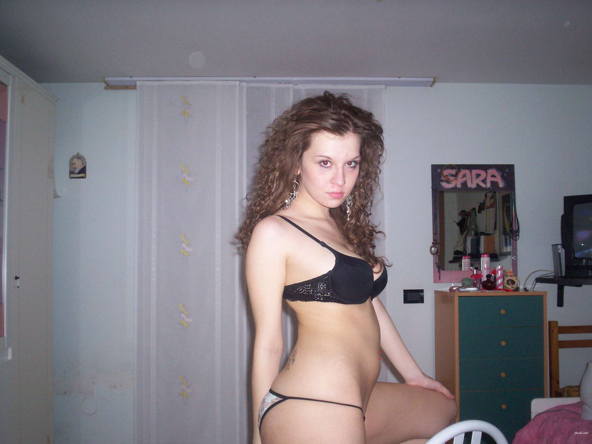 Private Girl's Explicit Amateur Photo: Unfiltered and Uncensored!