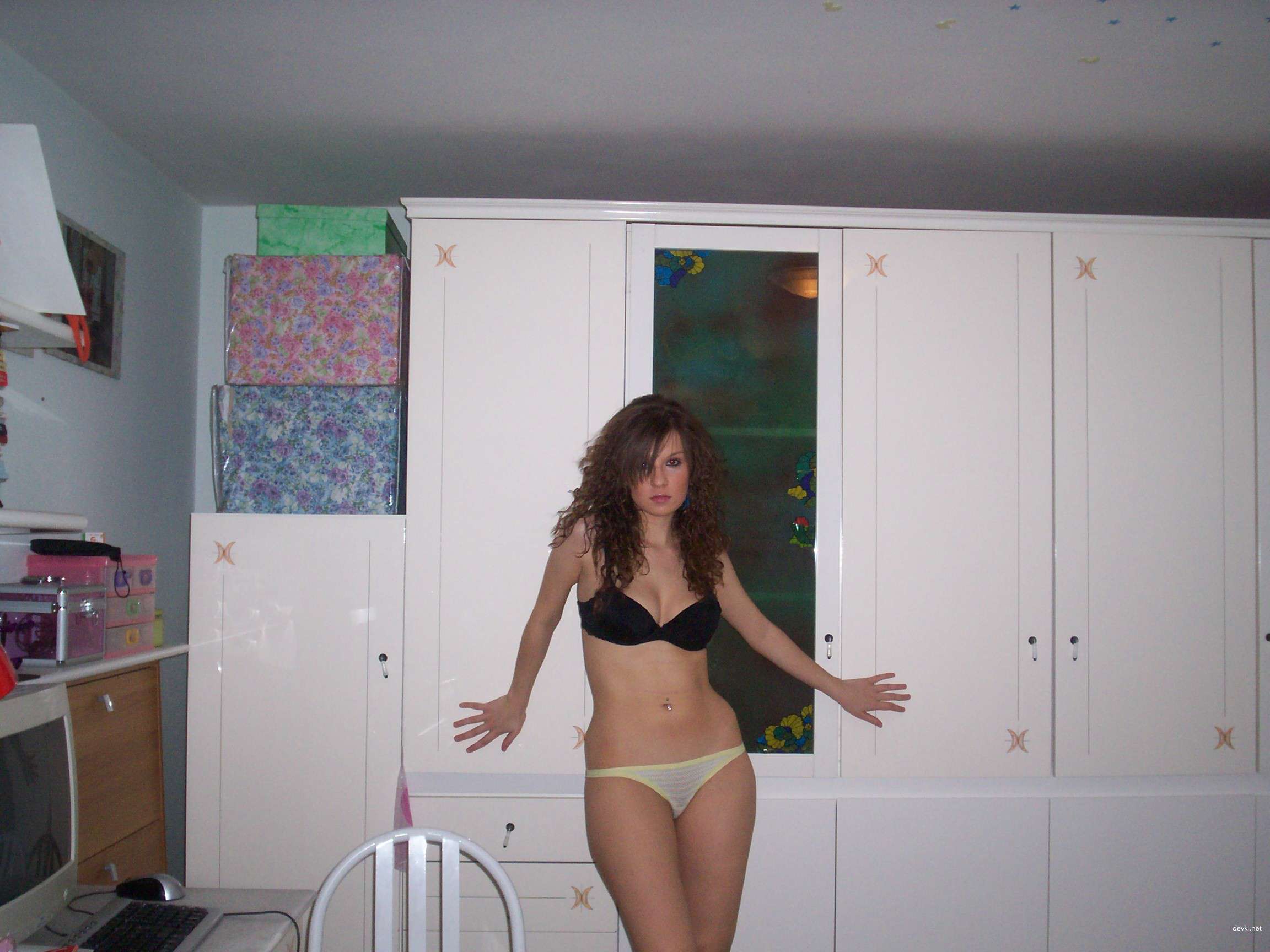 Private Girl's Explicit Amateur Photo: Unfiltered and Uncensored!