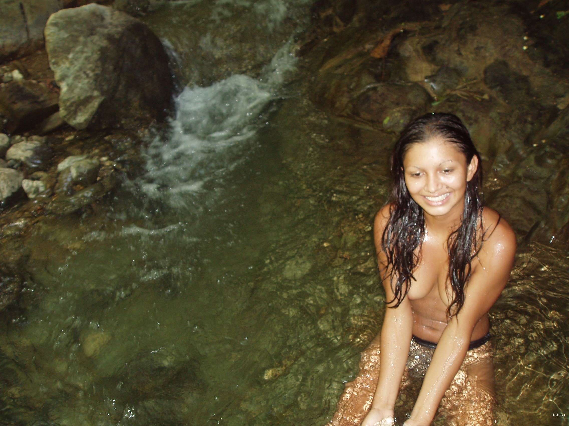 Hot Latina Amateur Porn: Sexy Latina Babe in Explicit Sex Photos