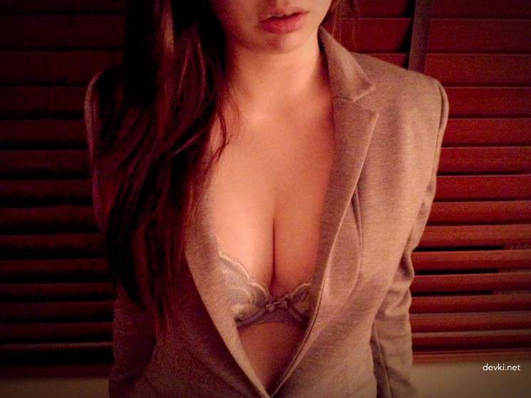 Hot Amateur Porn Pics of Cute Girl - Explicit Homemade Archive Photos