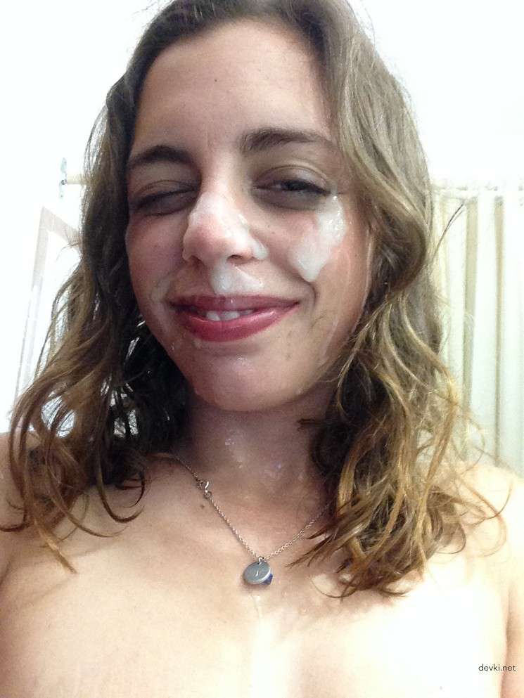 Facial Cumshots: Hot Girls Covered in Cum - Amateur Porn Pics