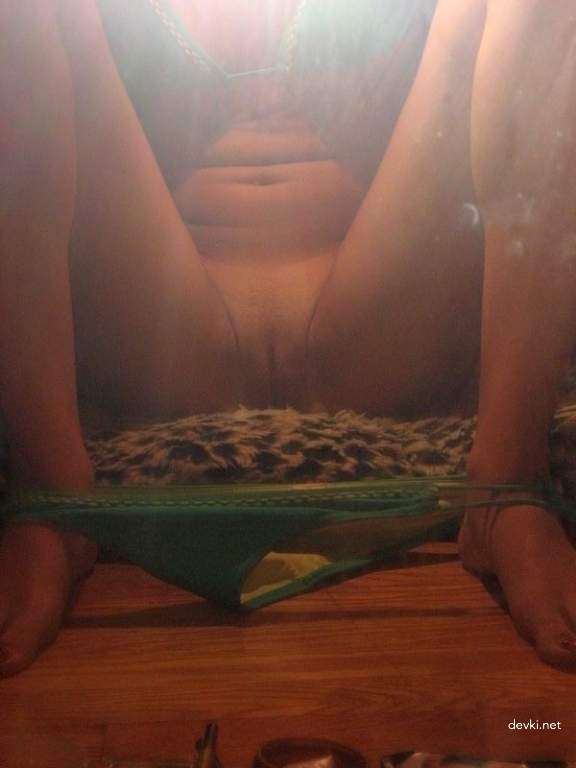 Private Cuties: Explicit Amateur Porn Photos of Hot Babes