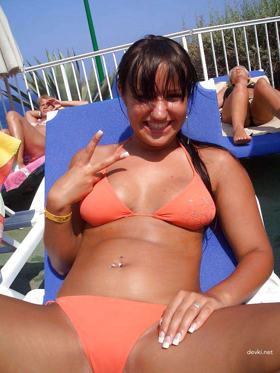 Amateur Girl's Private Porn - Explicit Homemade XXX Photos