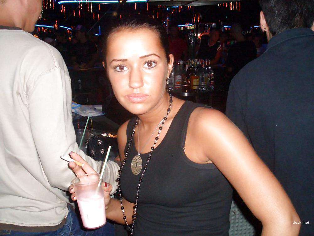 Amateur Girl's Private Porn - Explicit Homemade XXX Photos