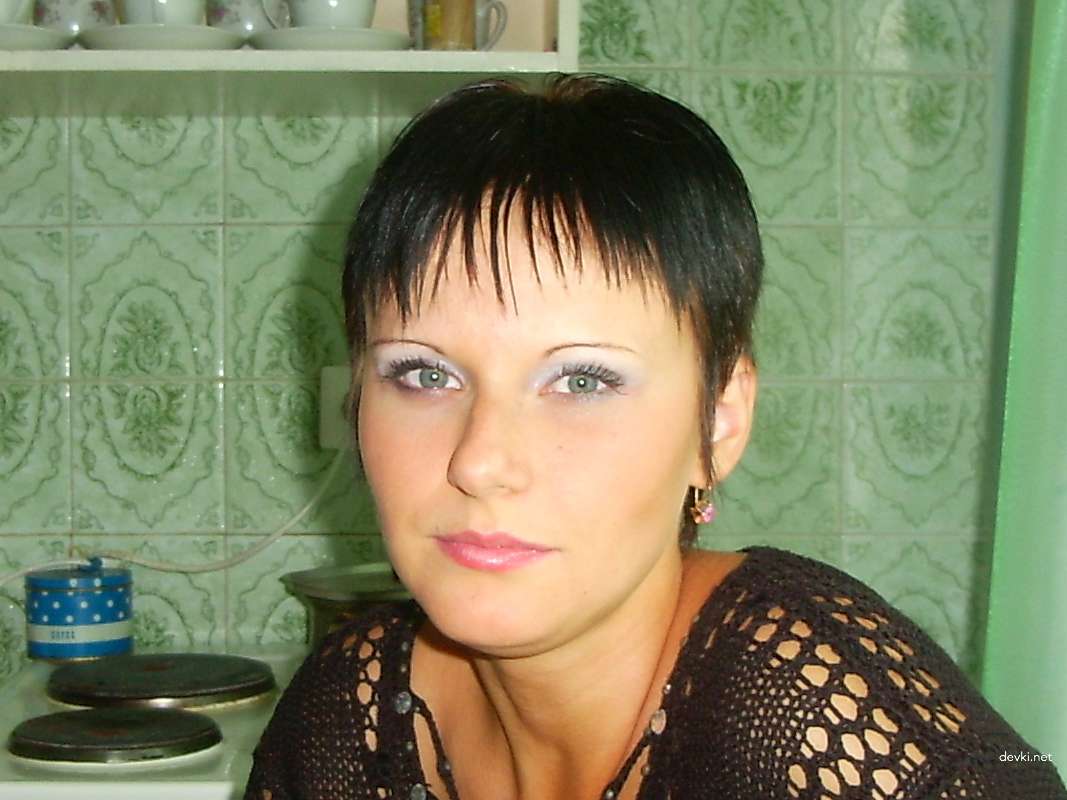 Passionate Woman's Explicit Private Erotica Photo Shoot