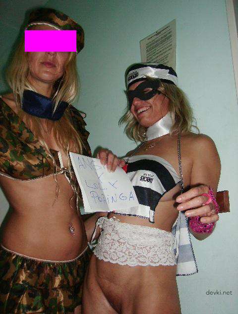 Wild Women Orgy: Hot Amateur Porn Photos