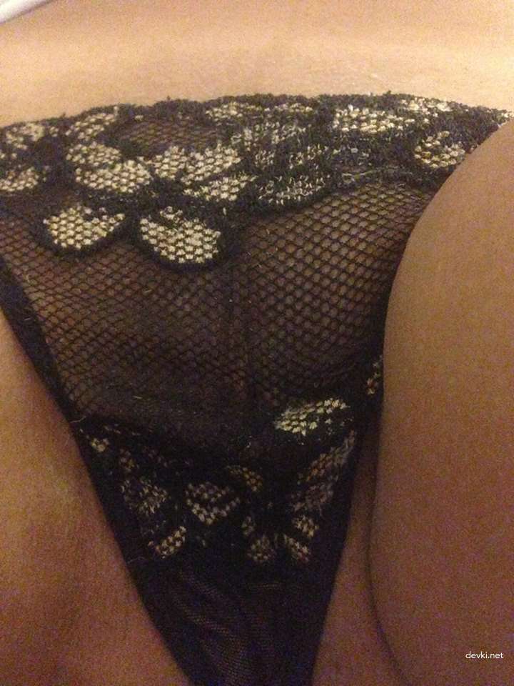 Amateur MILF Private Porn: Explicit Homemade Sex Pics