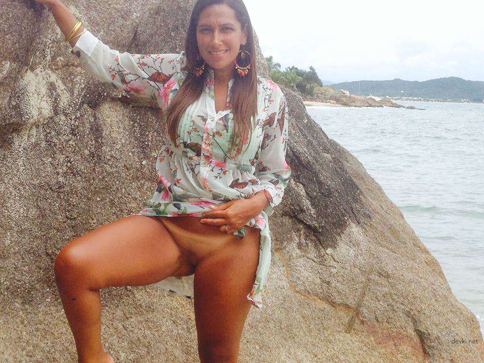 Amateur MILF Private Porn: Explicit Homemade Sex Pics