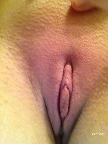 Amateur Girl Fucks Her Hairy Pussy - Explicit Solo Masturbation Photo