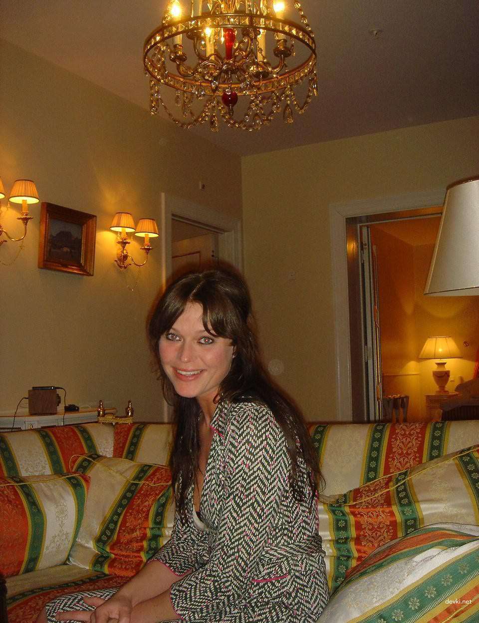 Explicit Amateur Porn: Intimate Photo of Sexy Woman in Action