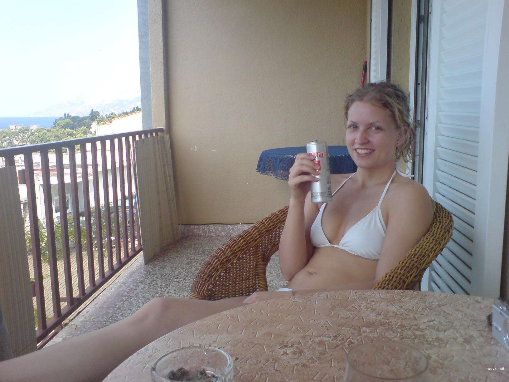 Hot Vacation Amateur Porn Girls: Explicit Beach Sex Photos