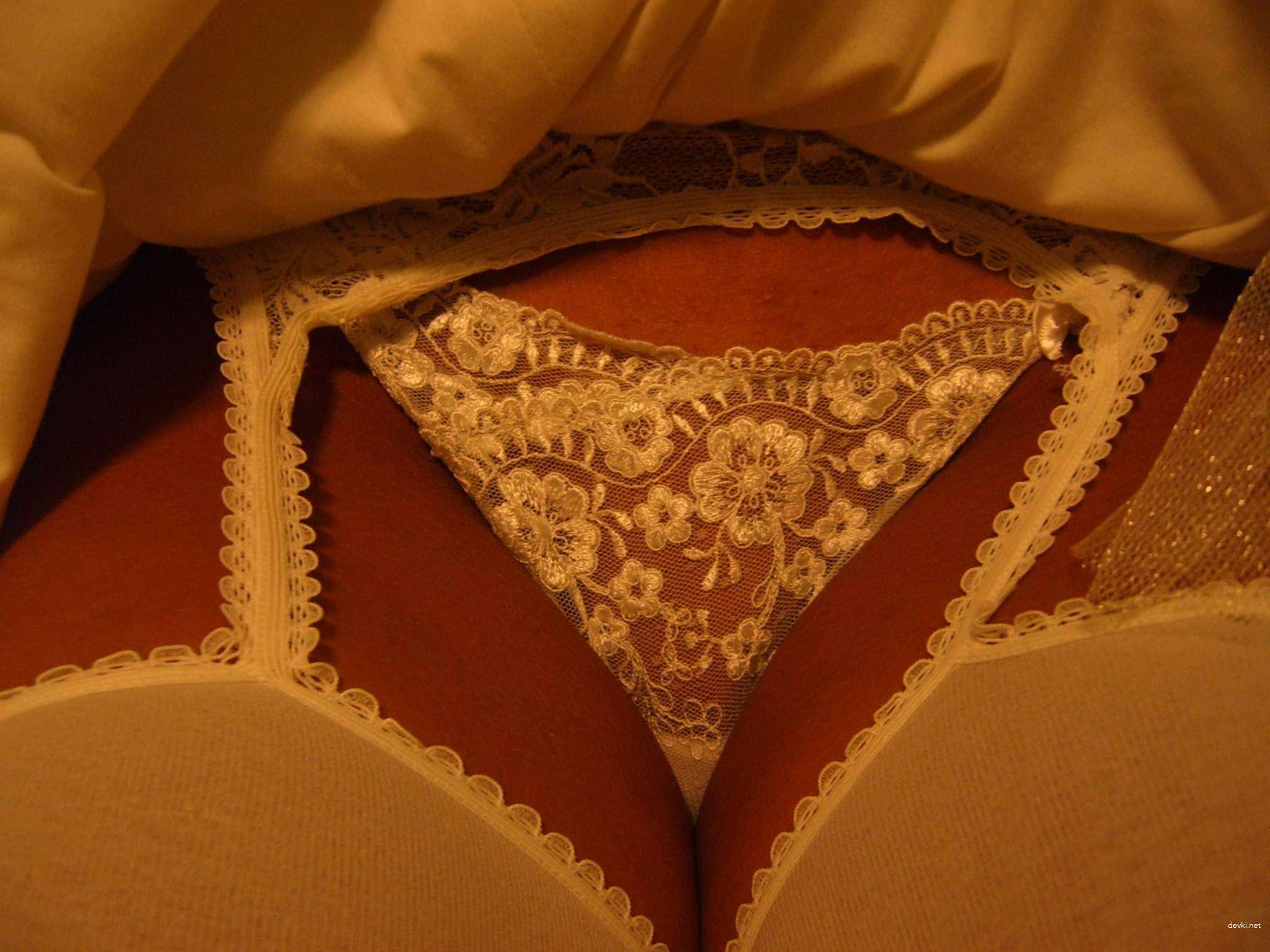Russian Slut's Wet Pussy Amateur Porn Photos
