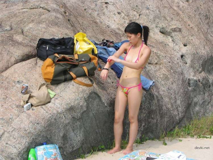 Explicit Asian Amateur Erotic Photos: Private Asian Erotica