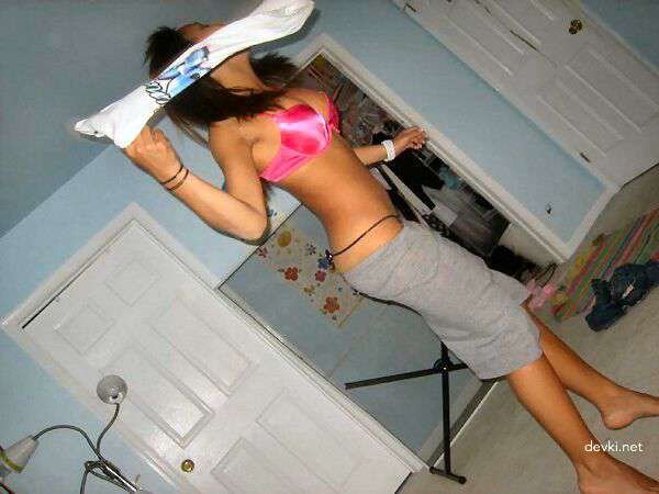 Newlywed Amateur Girl Porn: Explicit Photos of Young Bride