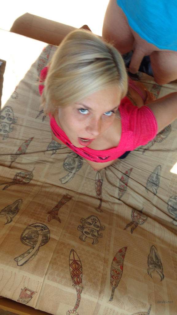 Skinny Blonde Amateur Porn: Explicit Home Photos